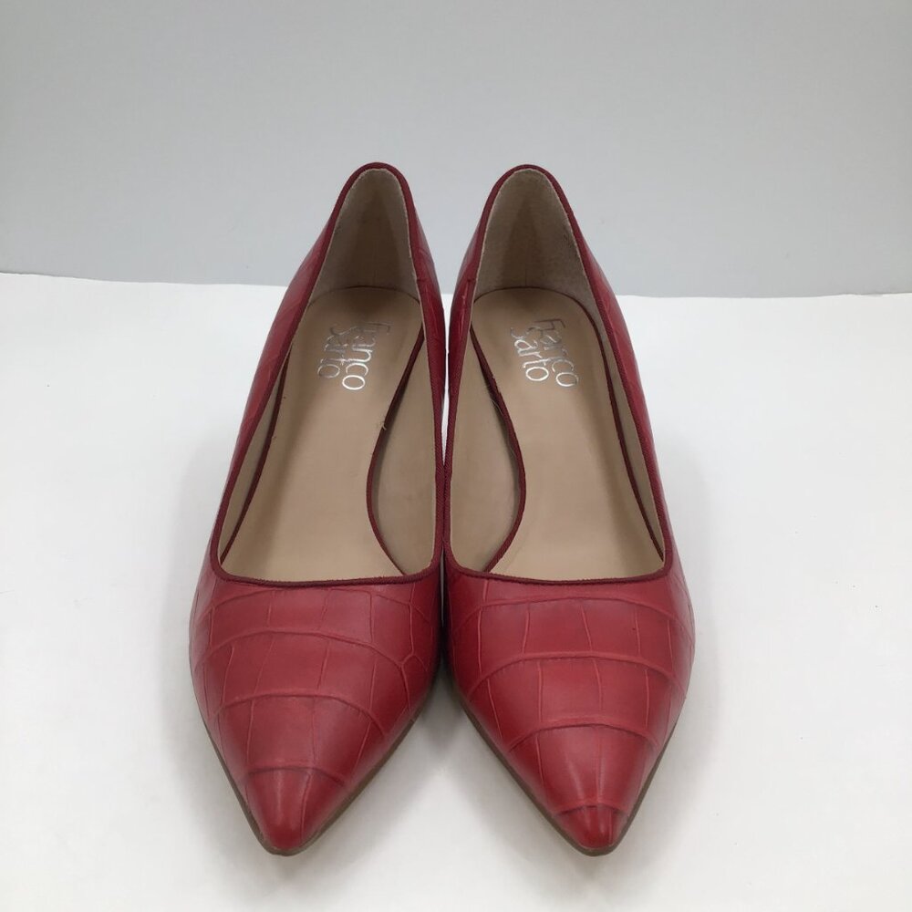 Women's 8M Franco Sarto Tudor 2 Red Leather Pumps 2.5" Heels Croc Pointy Toe - Picture 9 of 14
